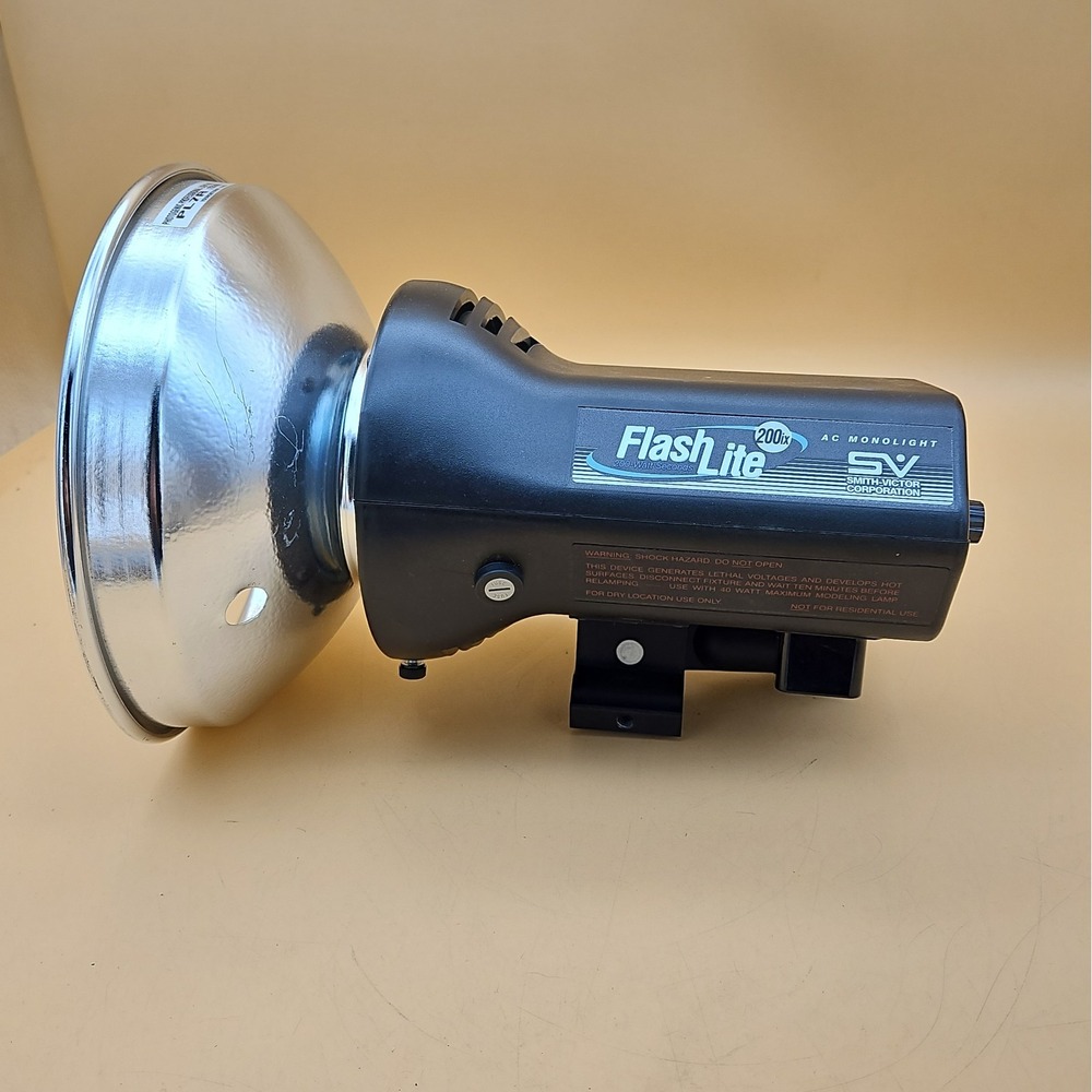 Smith Victor Flash Lite 200ix AC Monolight Flash Strobe Tested Works FL200ix